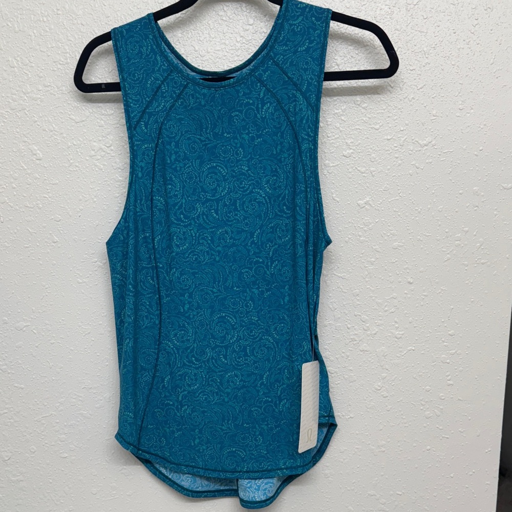 Lululemon Athletica Blue Patterned Tank Top